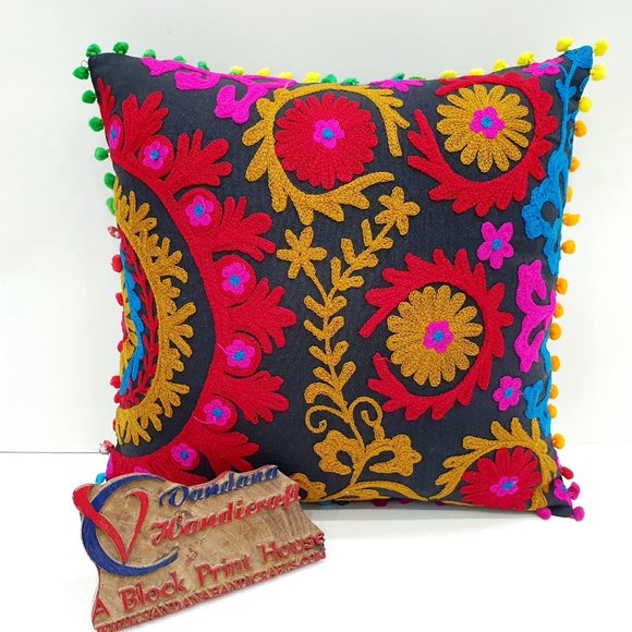 Embroidery work cushion Cover - Picture 2 of 6